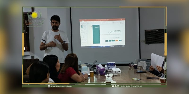جمعية آشتي تنظم دورة تدريبية في التخطيط السنوي والاستراتيجي في قاعة مؤسسة جذور السلام بقامشلو