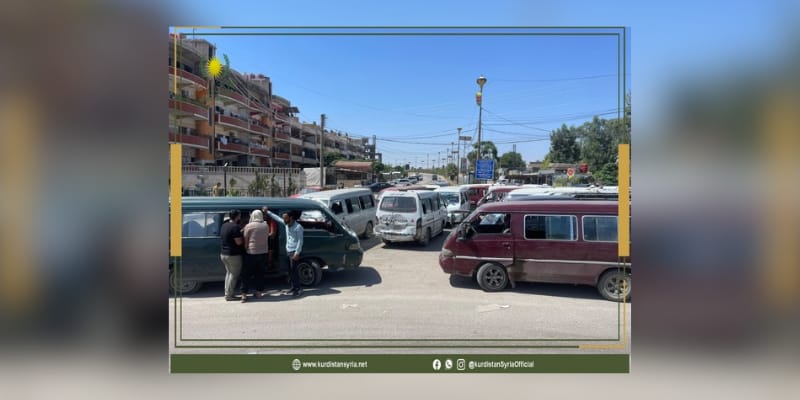 احتجاجات في قامشلو.. سائقو “فوكسات الحزام” يطالبون بحلول لأزمة المحروقات